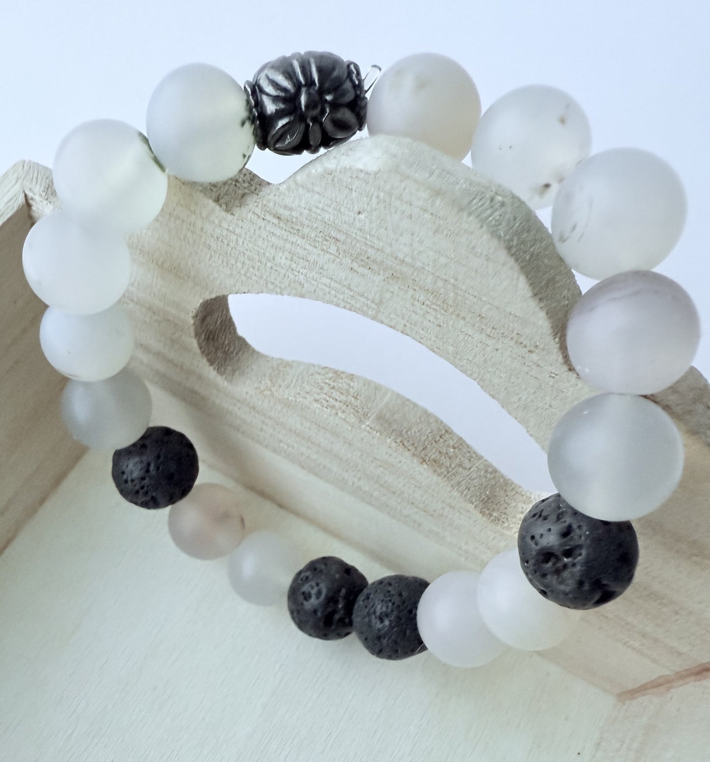 Translucent Grey/White Agate Gemstone Beaded Stretch Bracelet