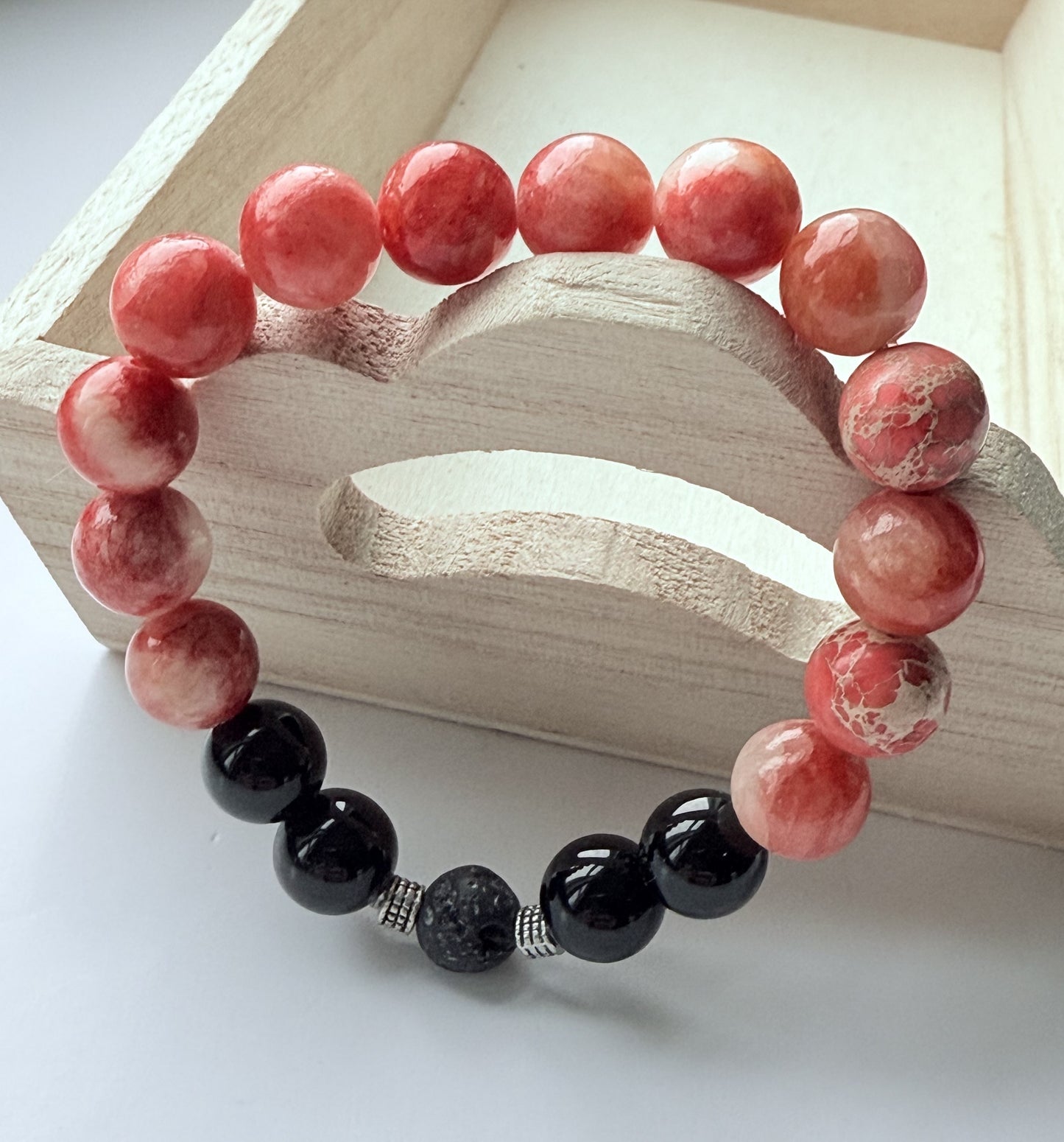 Red & Black Agate Beaded Stretch Bracelet