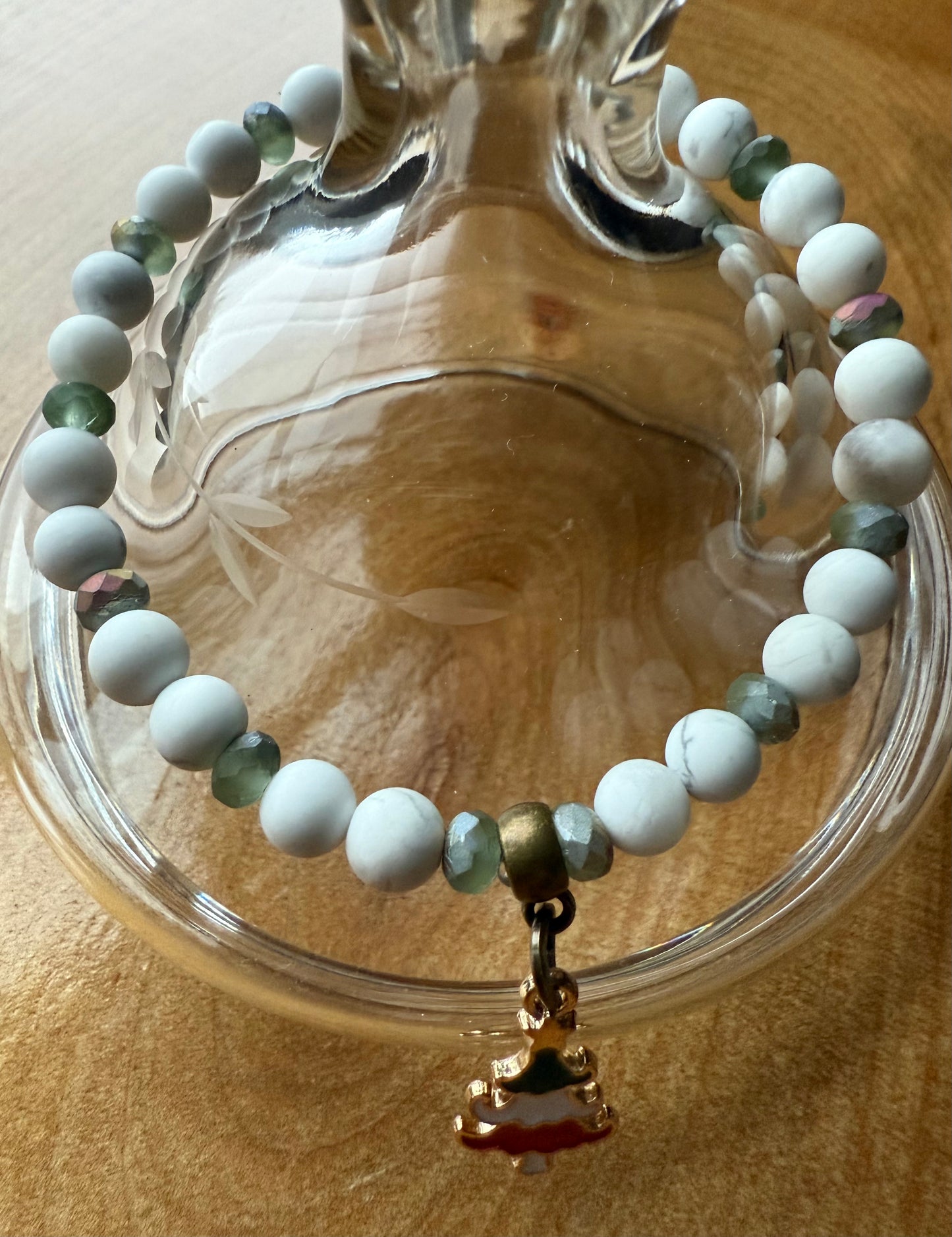 White Howlite & Green Czech Glass with Christmas Tree Charm Stretch Bracelet